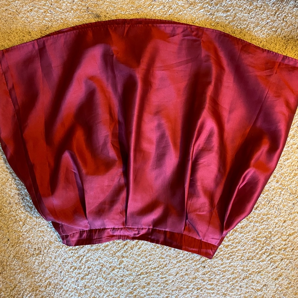 Red skirt